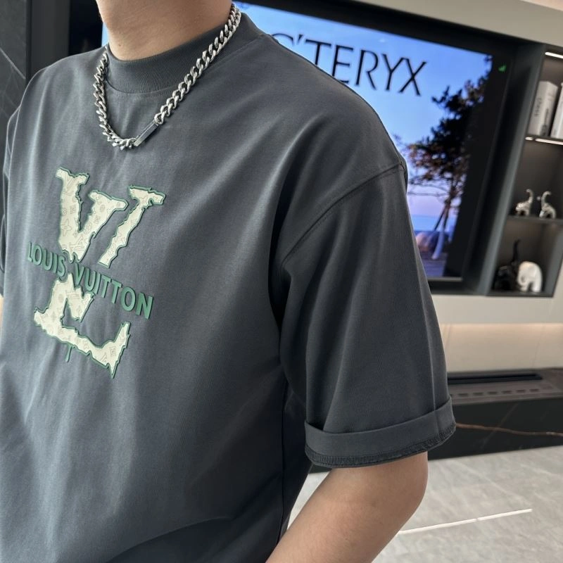 Louis Vuitton T-Shirts Trendy 135508