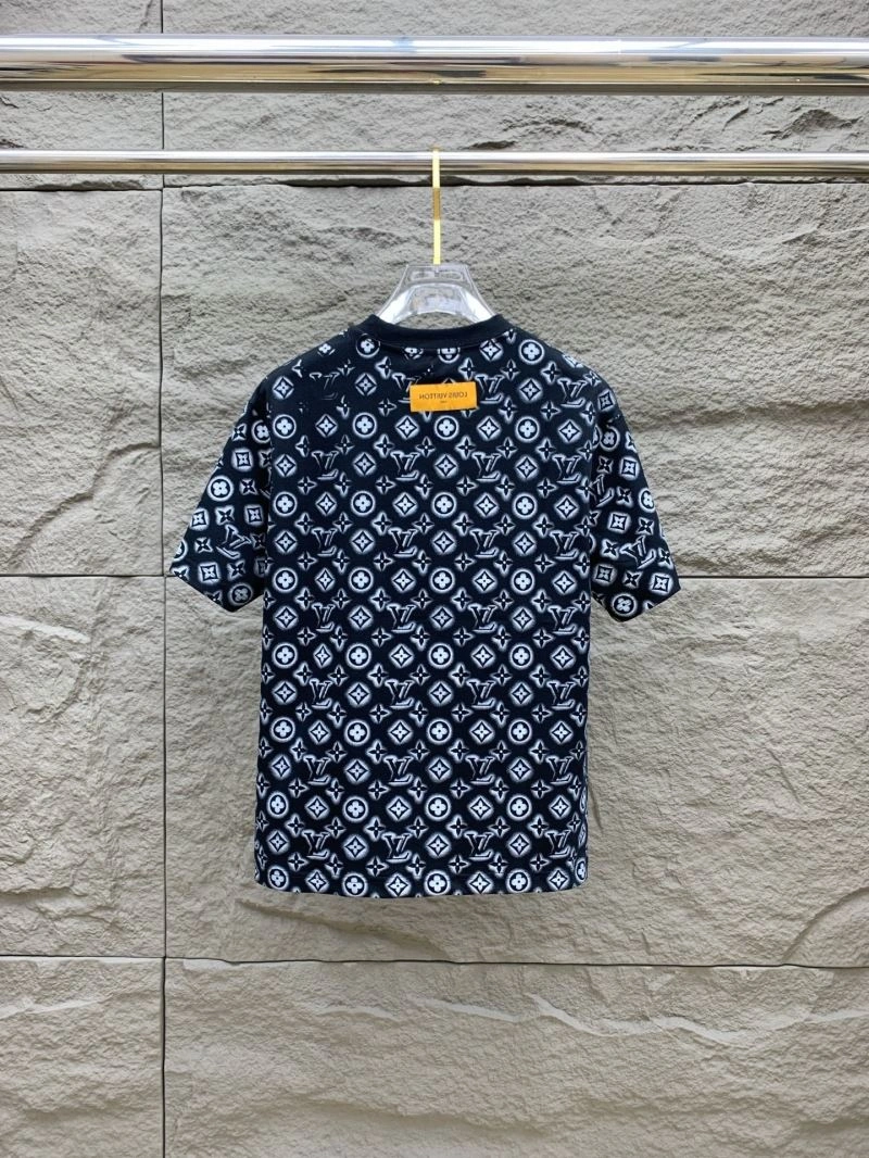 Minimalist Louis Vuitton T-Shirts 135476