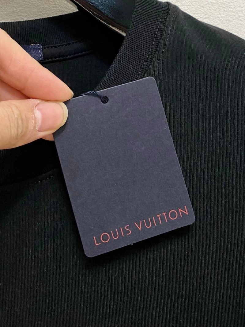 Louis Vuitton T-Shirts FashionForward 135482
