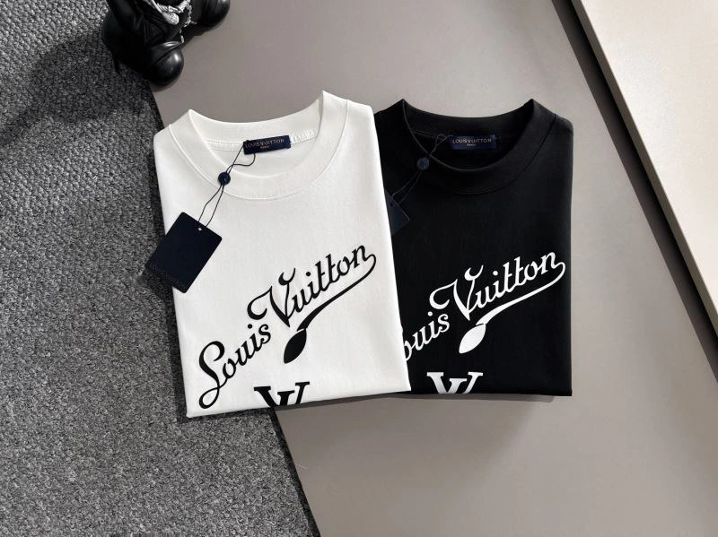 AllSeason Louis Vuitton T-Shirts 135494