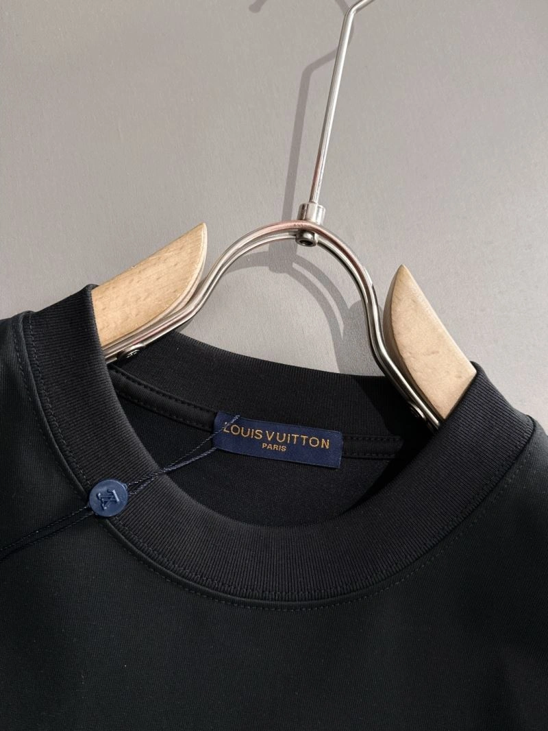 AllSeason Louis Vuitton T-Shirts 135494