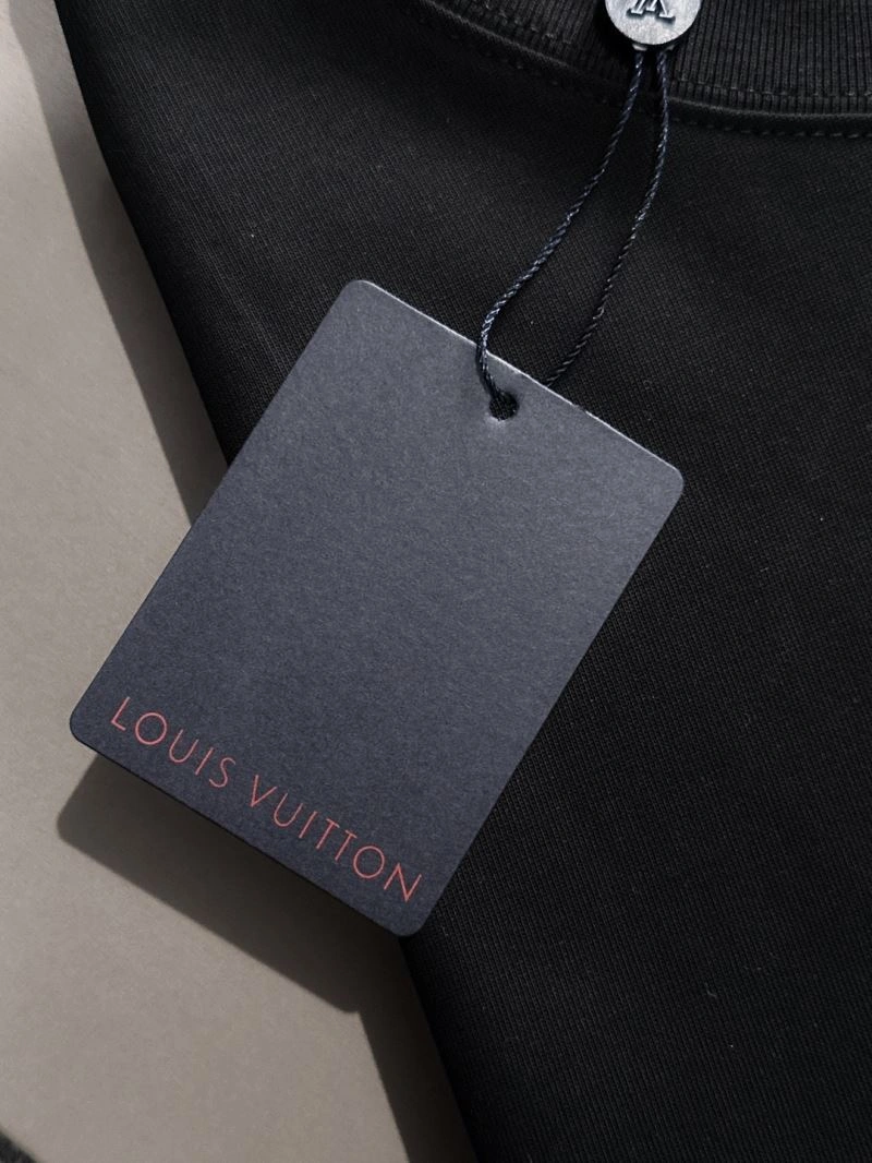 AllSeason Louis Vuitton T-Shirts 135494