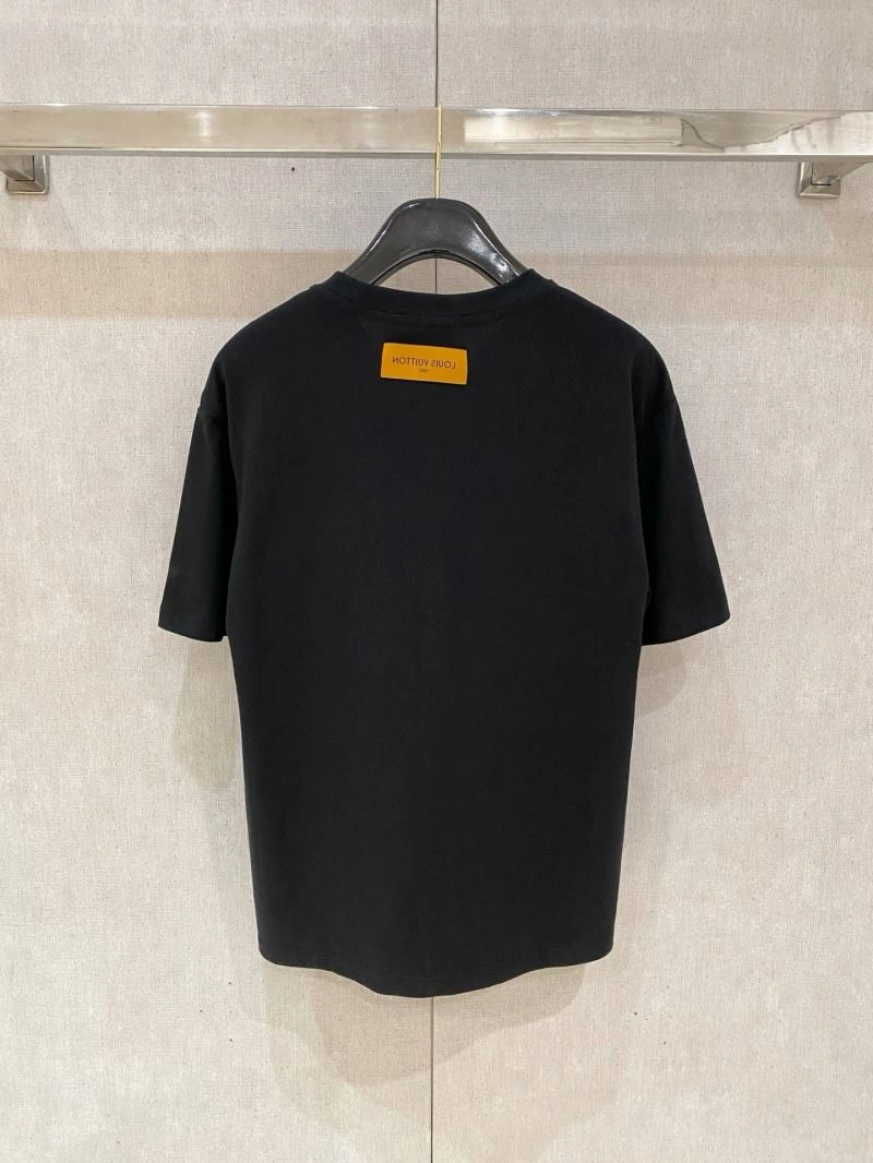 Modern Louis Vuitton T-Shirts 135481