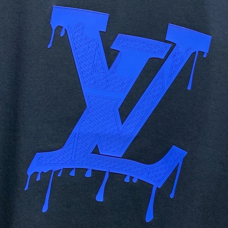 Seasonal Louis Vuitton T-Shirts 135477