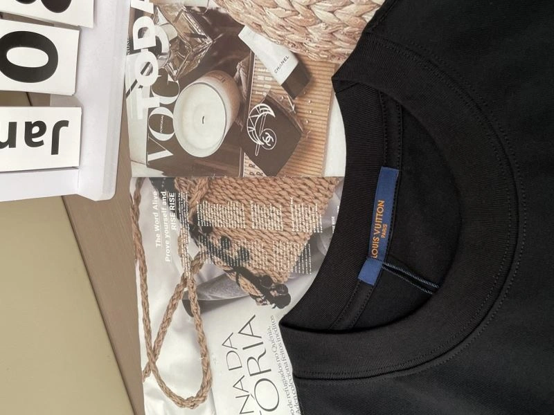Louis Vuitton T-Shirts TechFriendly 135498
