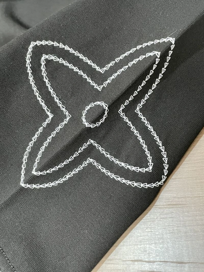 Efficient Louis Vuitton T-Shirts 135471