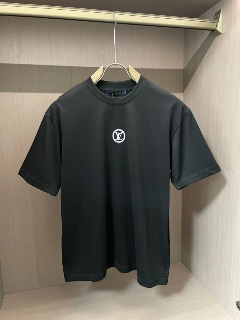 Louis Vuitton T-Shirts Resilient 135501