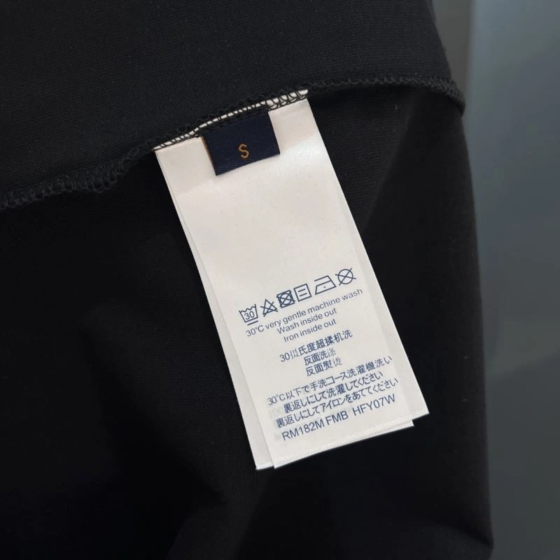 Louis Vuitton T-Shirts QuickDry 135500