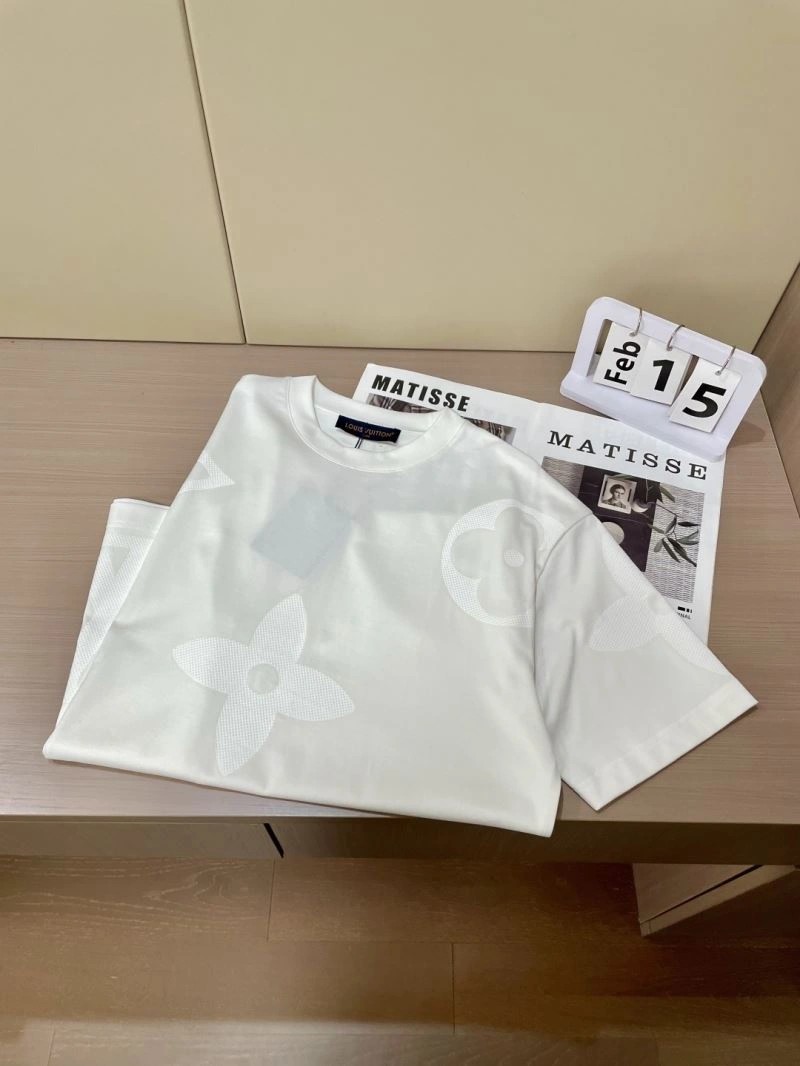 Louis Vuitton T-Shirts Upgraded 135472