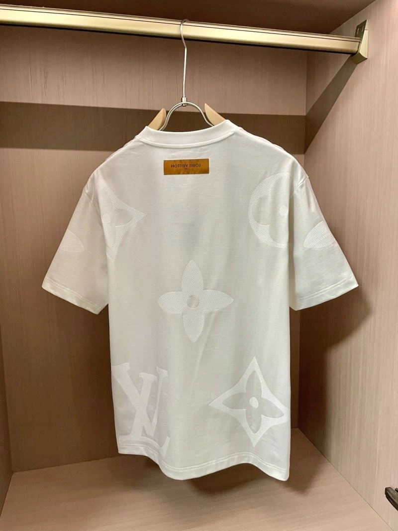 Louis Vuitton T-Shirts Upgraded 135472
