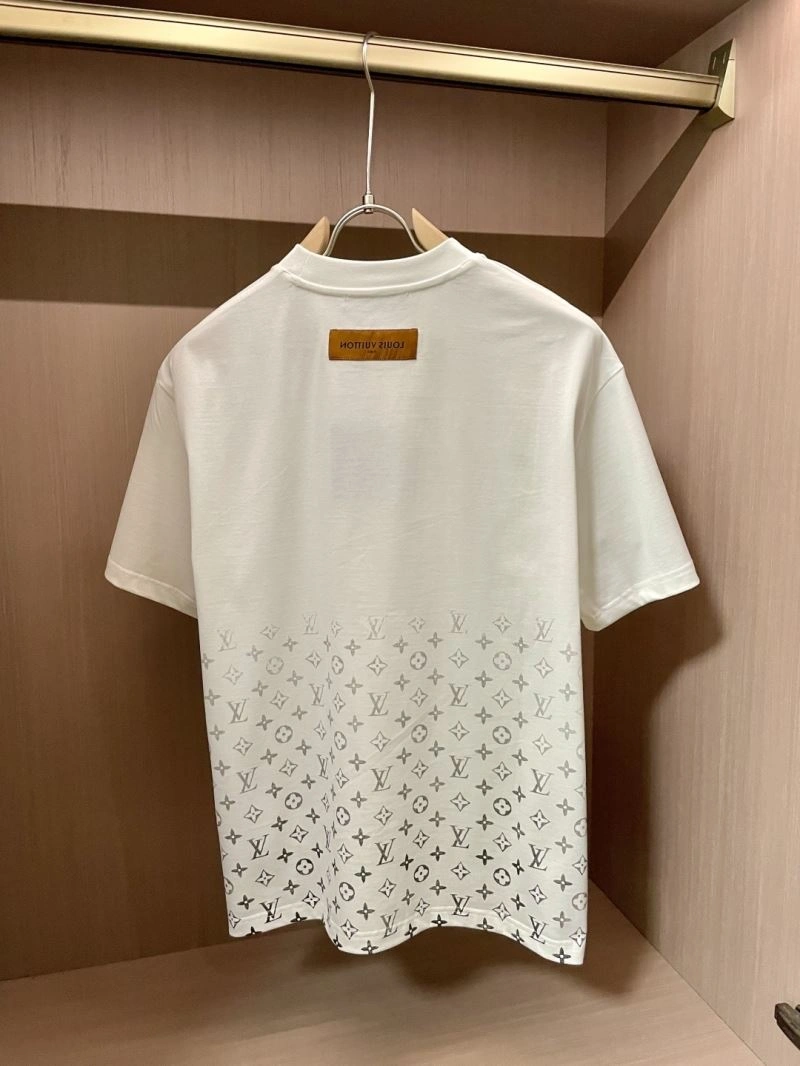 Louis Vuitton T-Shirts Stretchable 135487