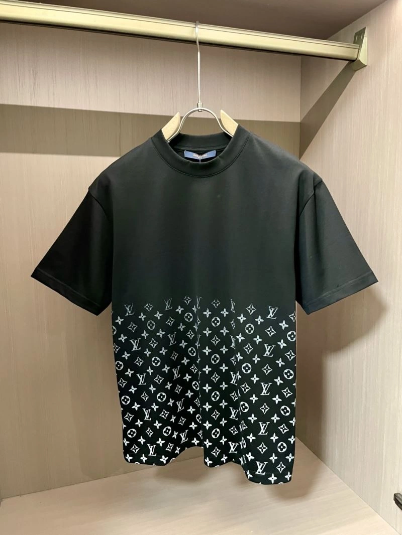 Louis Vuitton T-Shirts Stretchable 135487
