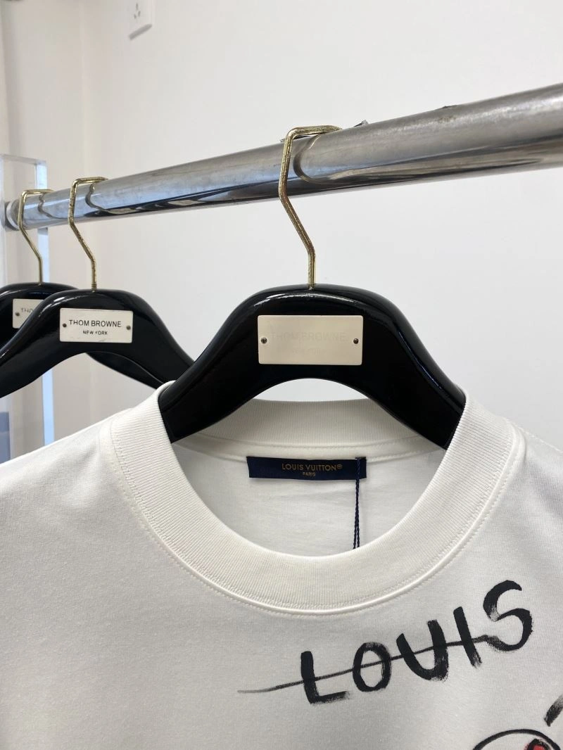 Louis Vuitton T-Shirts ZipUp 135484