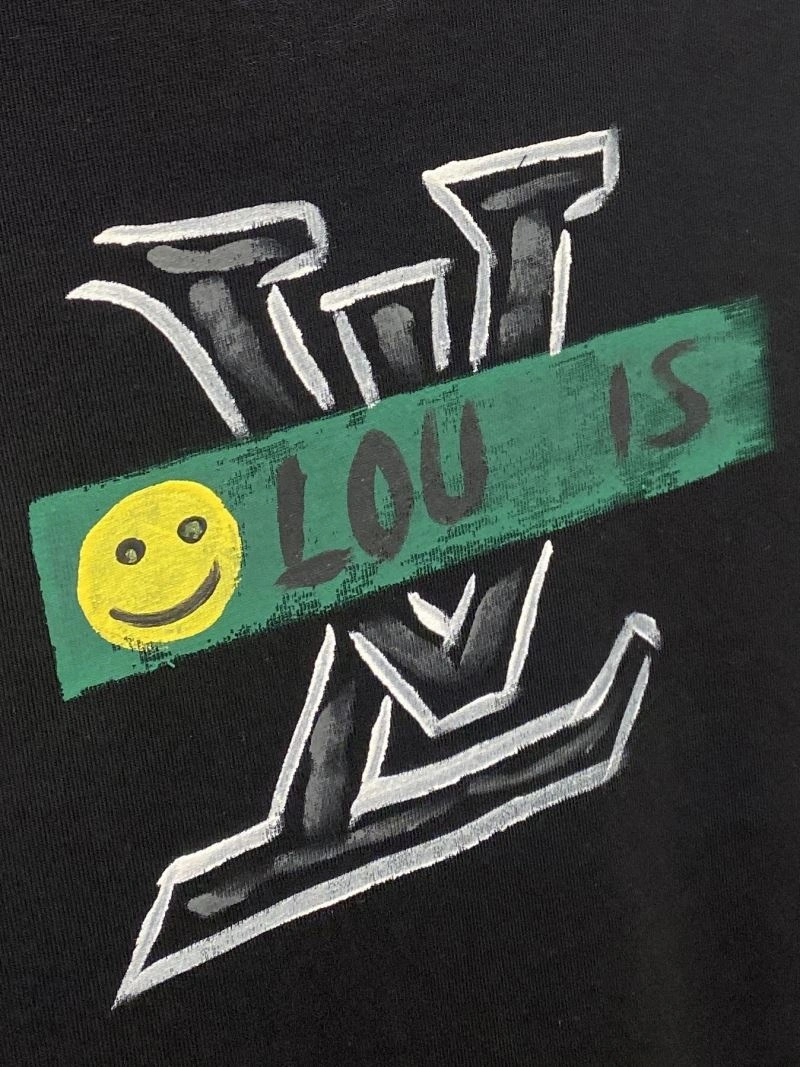 FashionForward Louis Vuitton T-Shirts 135469