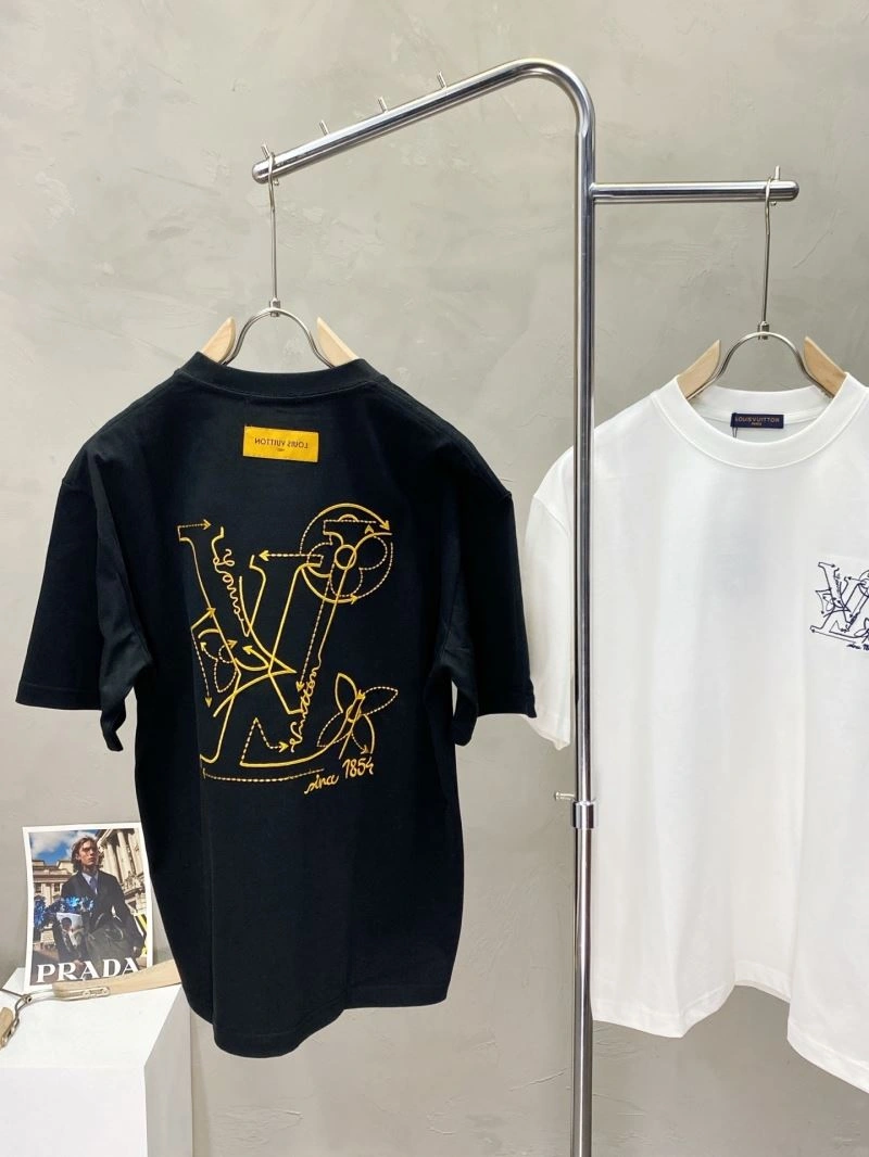 Louis Vuitton T-Shirts Trendy 135458