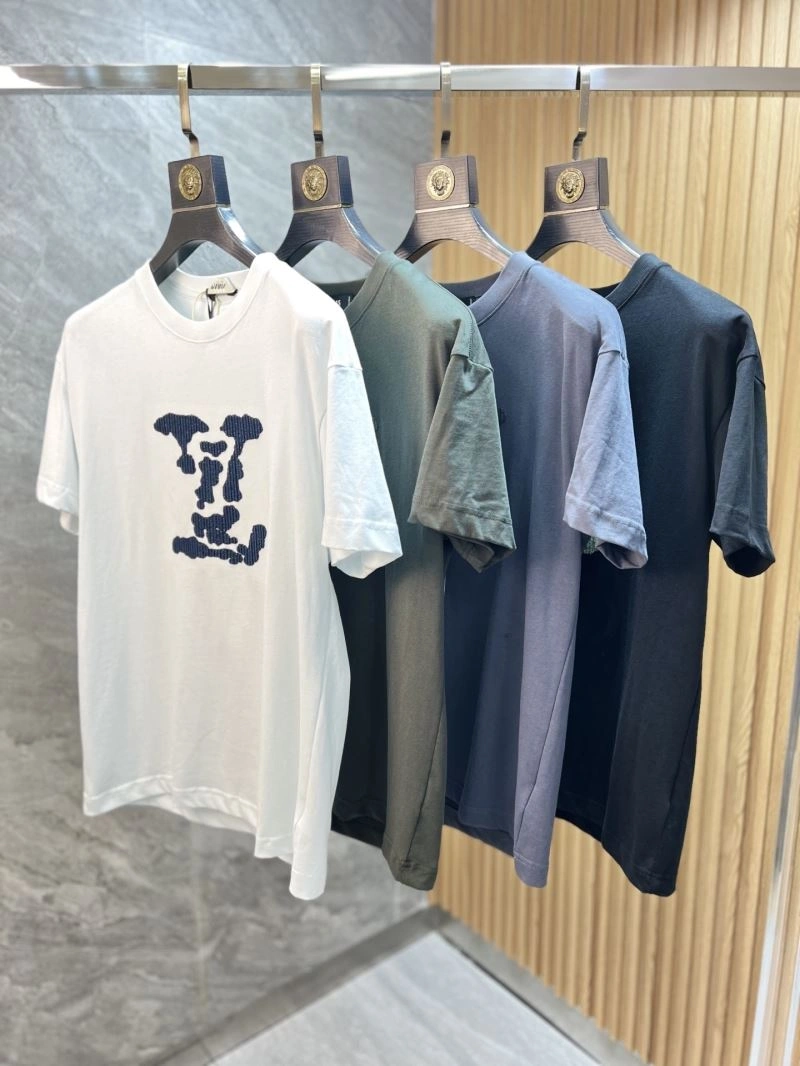 Durable Louis Vuitton T-Shirts 135437