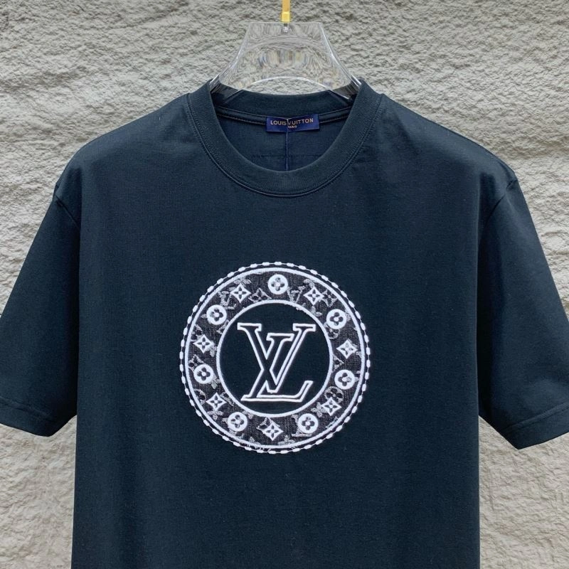 Louis Vuitton T-Shirts Timeless 135445