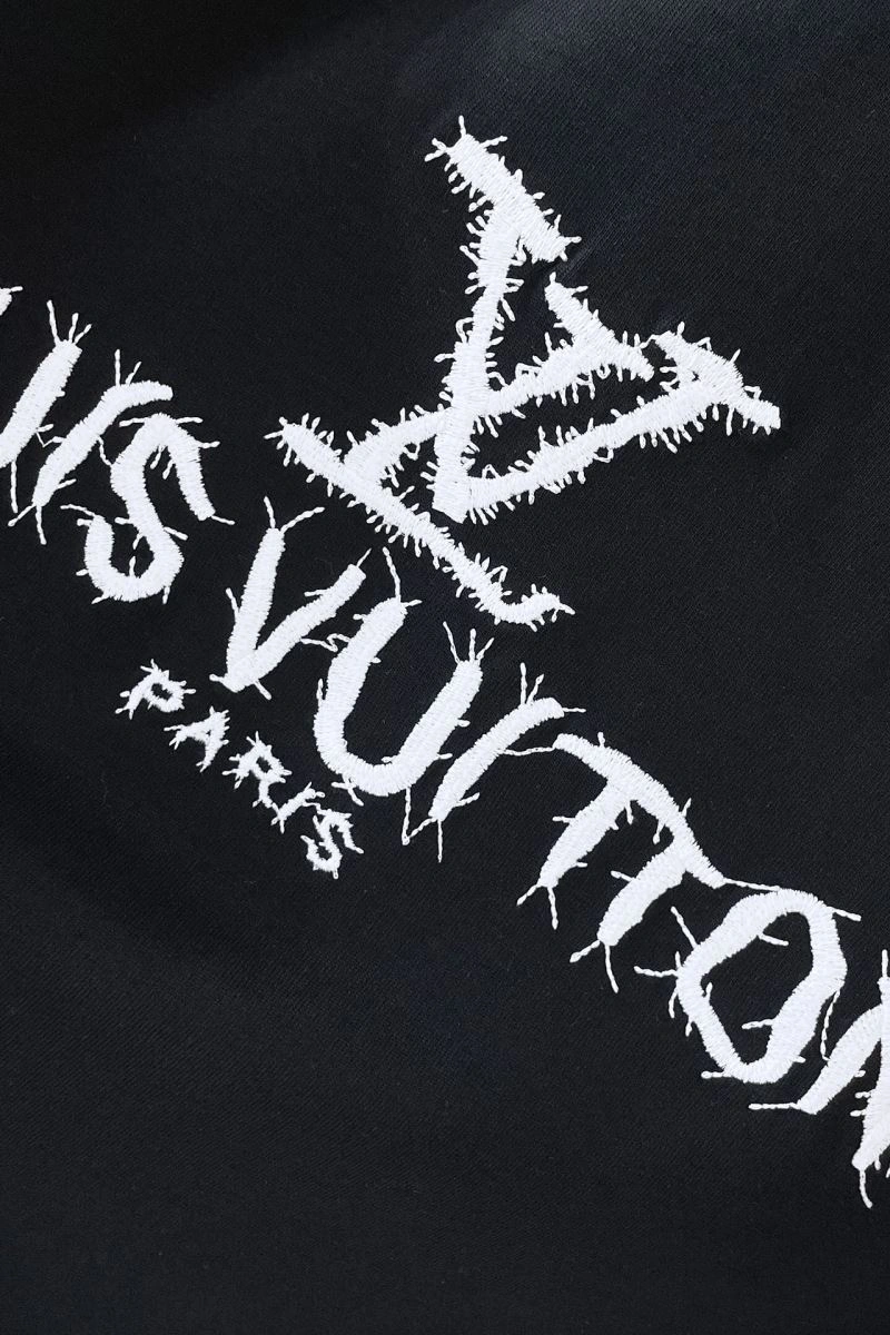 Cozy Louis Vuitton T-Shirts 135442