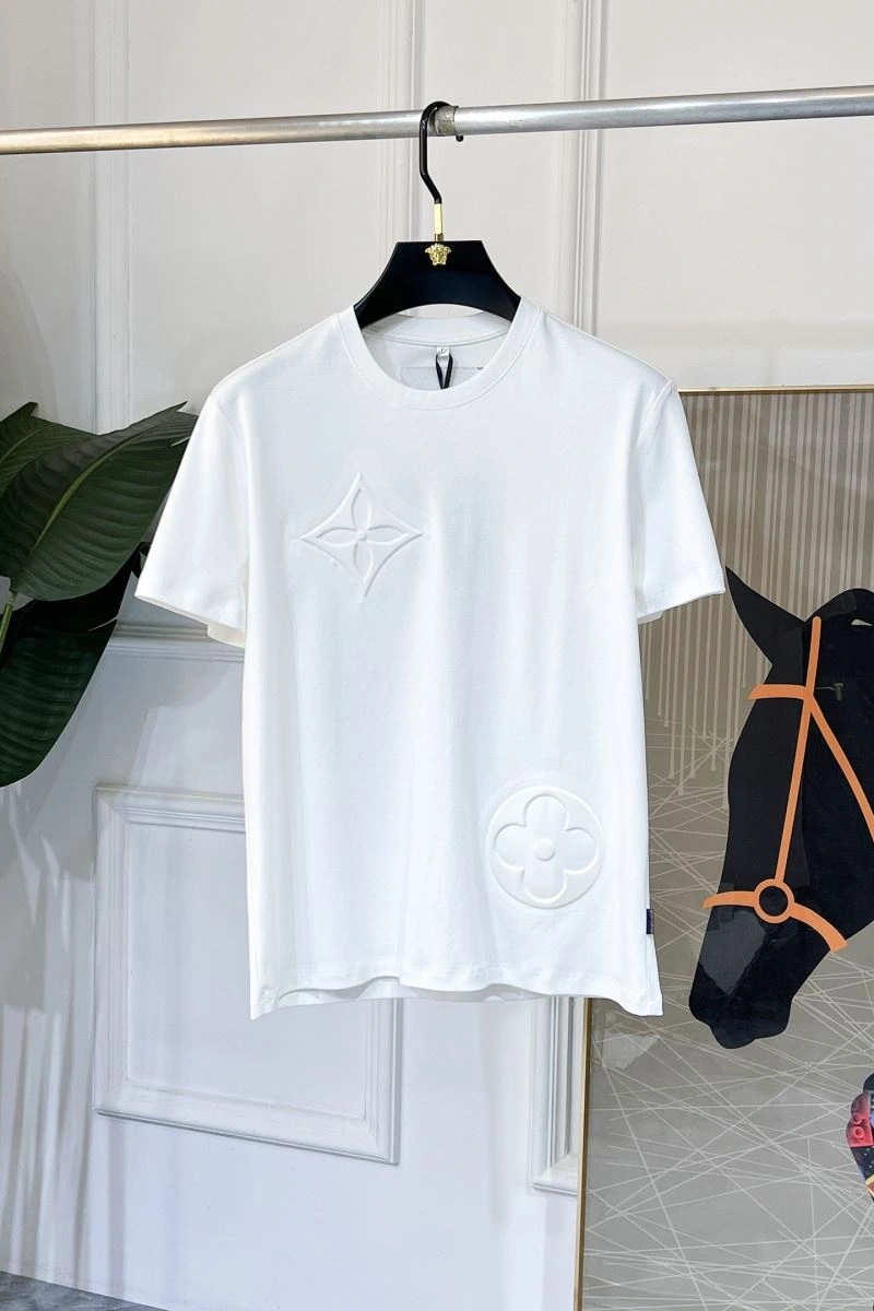 ModernLook Louis Vuitton T-Shirts 135453