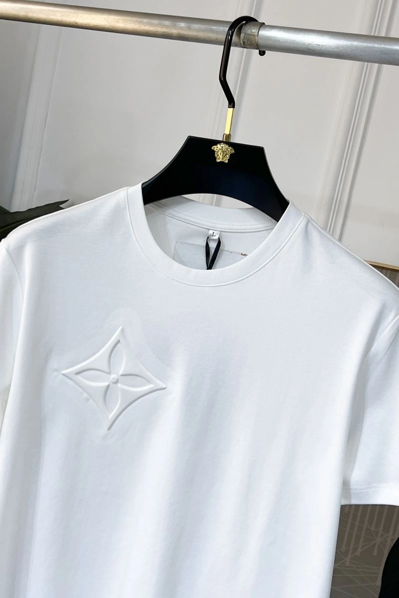 ModernLook Louis Vuitton T-Shirts 135453