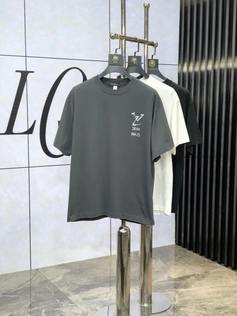 RelaxedFit Louis Vuitton T-Shirts 135456