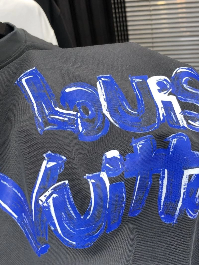 RelaxedFit Louis Vuitton T-Shirts 135456
