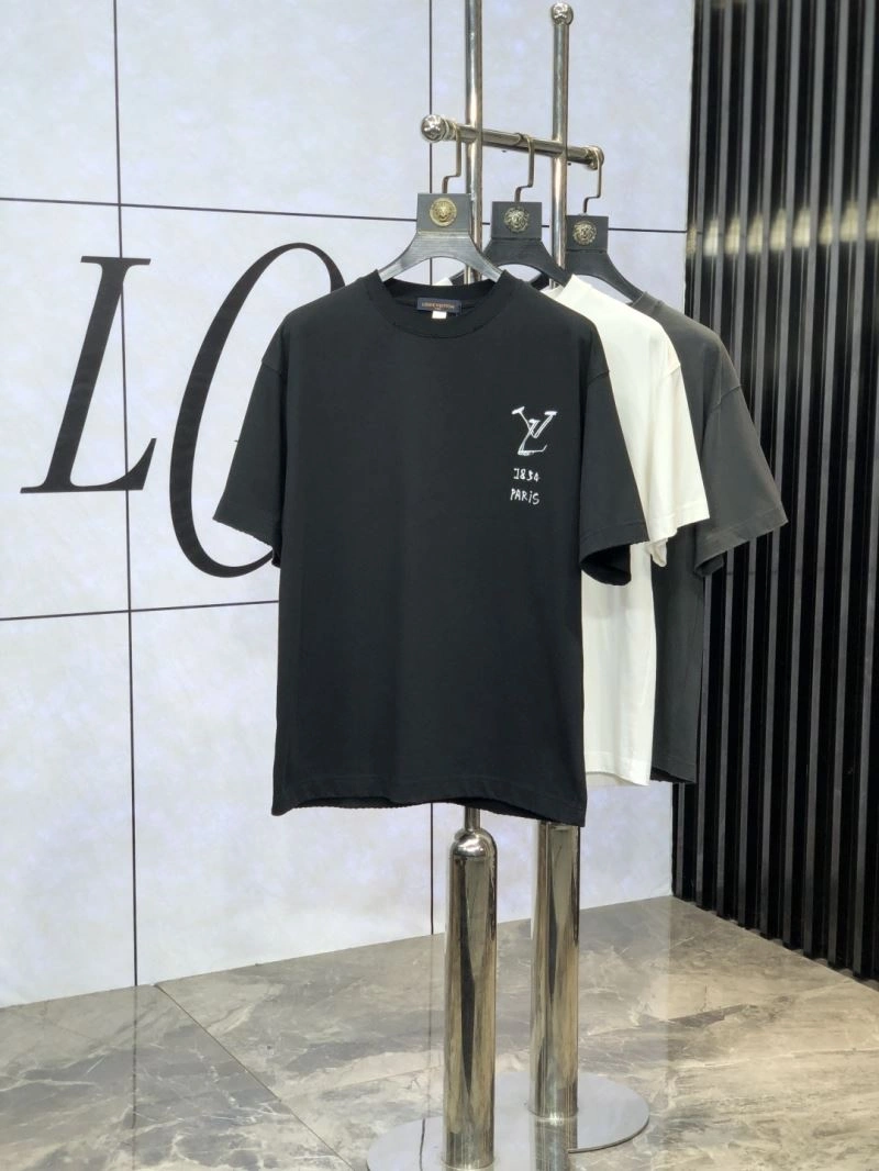 Louis Vuitton T-Shirts WeatherProof 135434