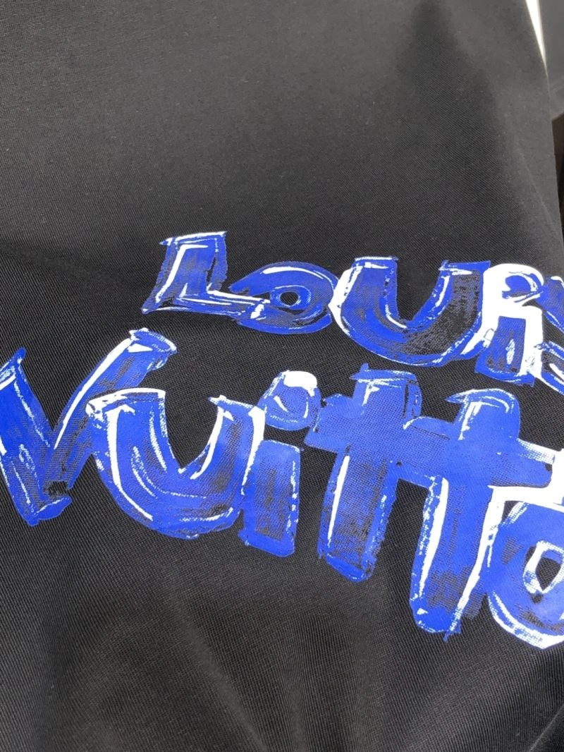 Louis Vuitton T-Shirts WeatherProof 135434
