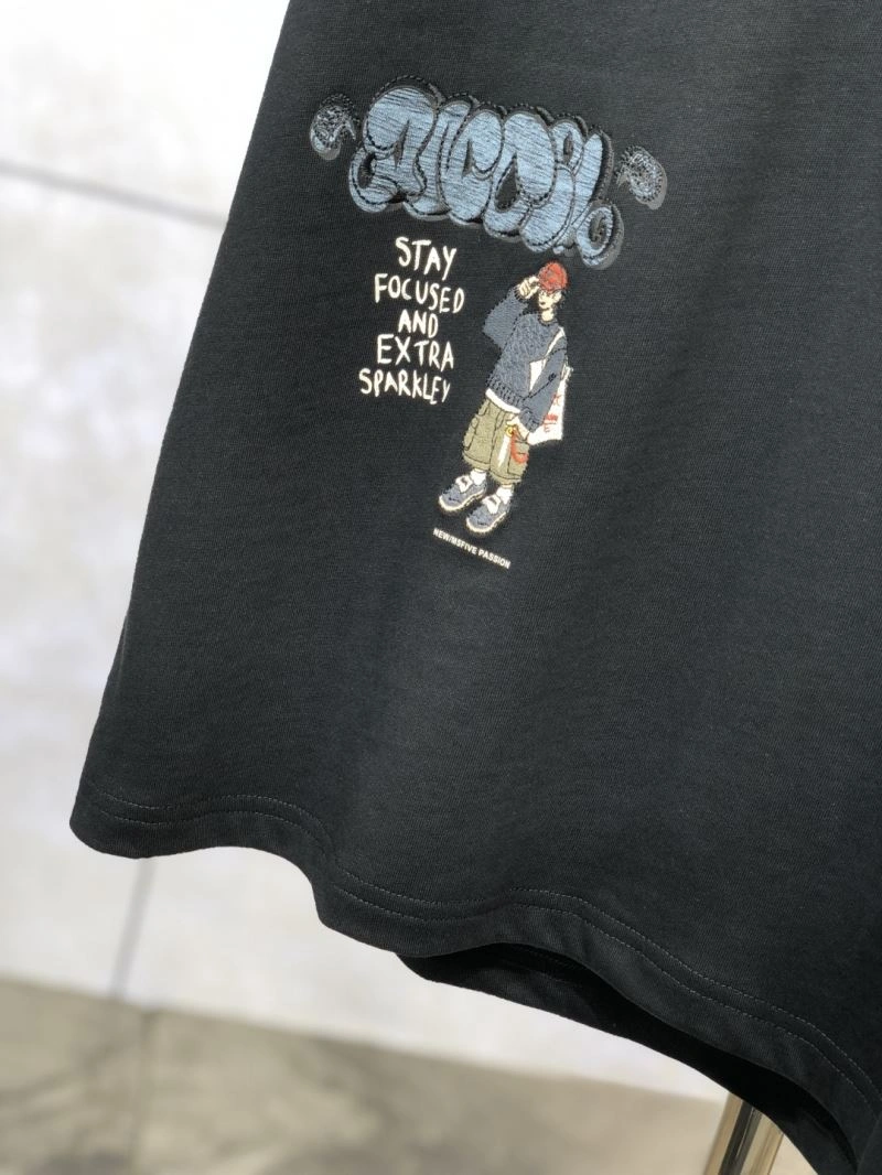 Efficient Louis Vuitton T-Shirts 135451