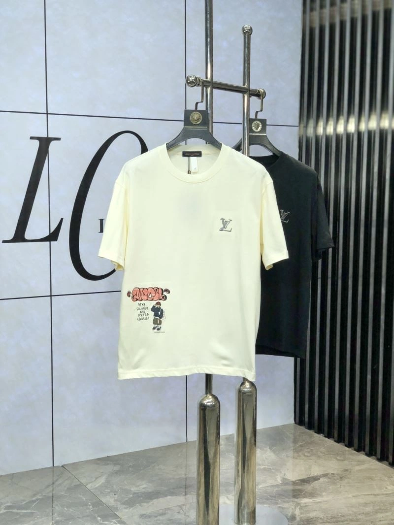 Comfortable Louis Vuitton T-Shirts 135450
