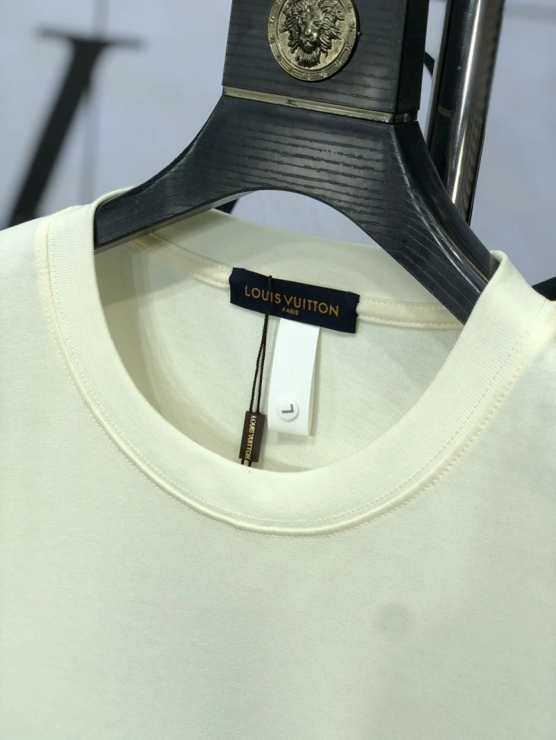 Comfortable Louis Vuitton T-Shirts 135450