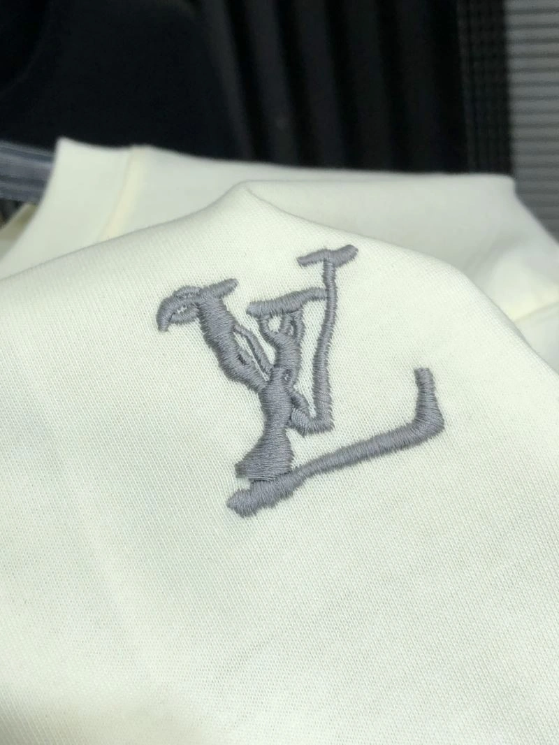 Comfortable Louis Vuitton T-Shirts 135450
