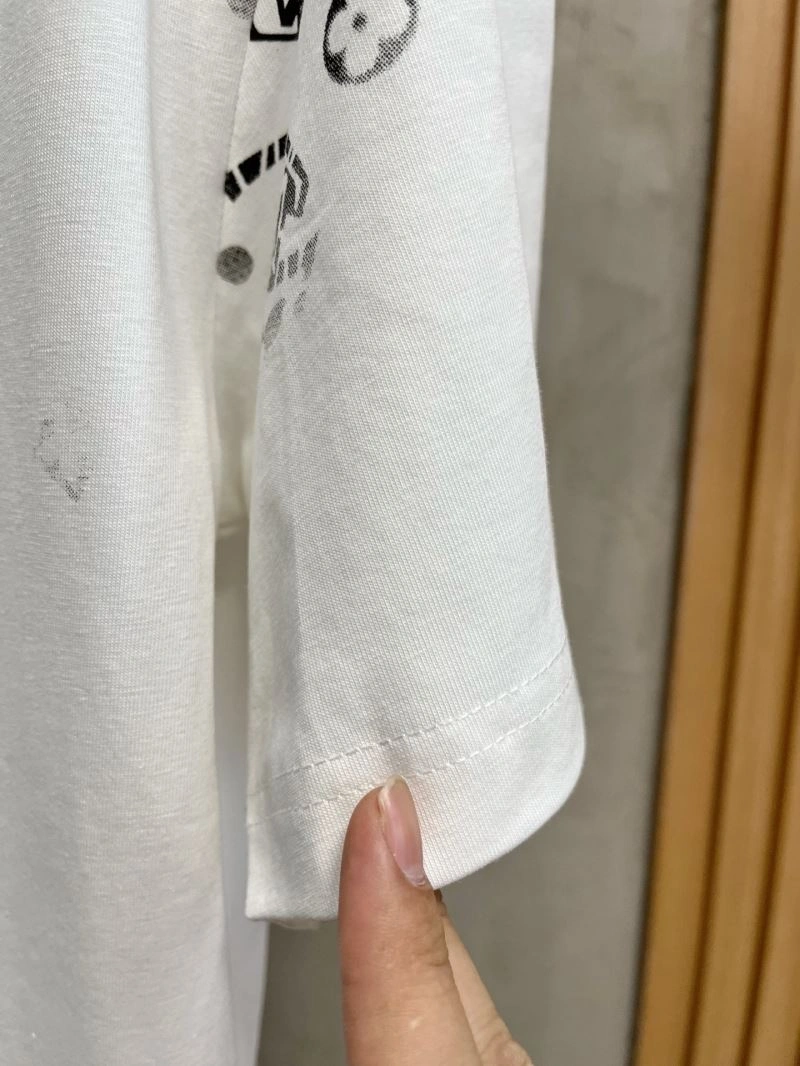 Louis Vuitton T-Shirts Unique 135449