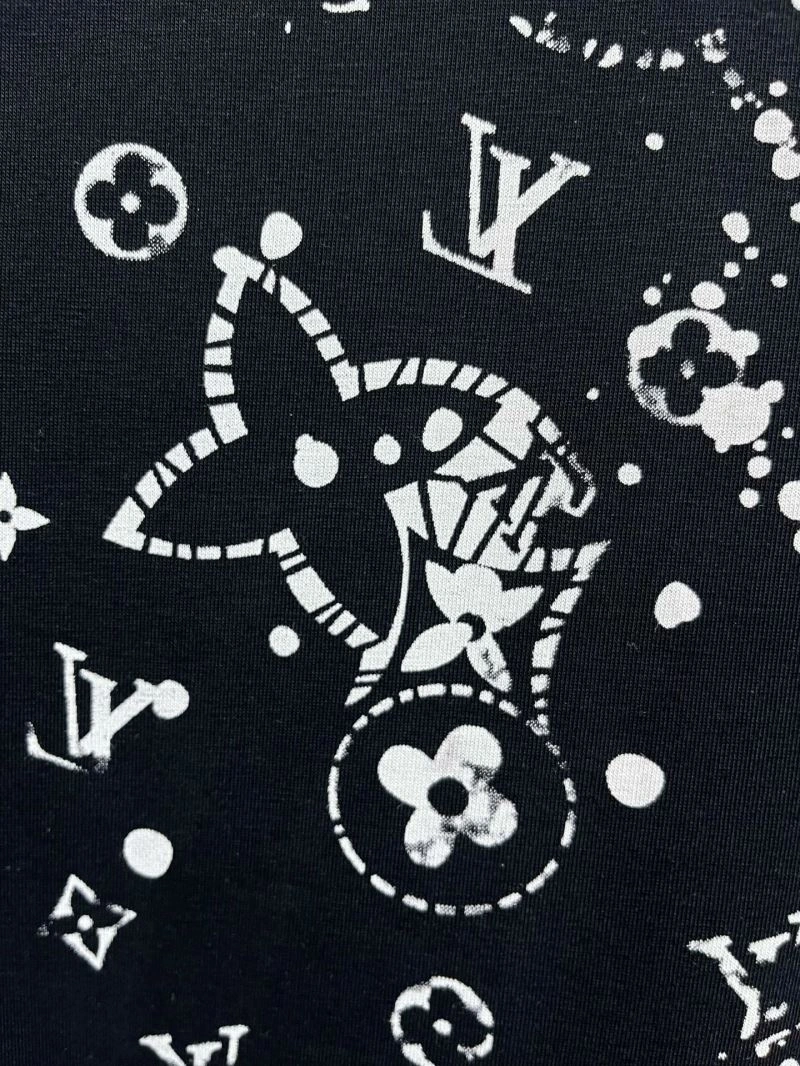 ZipUp Louis Vuitton T-Shirts 135464