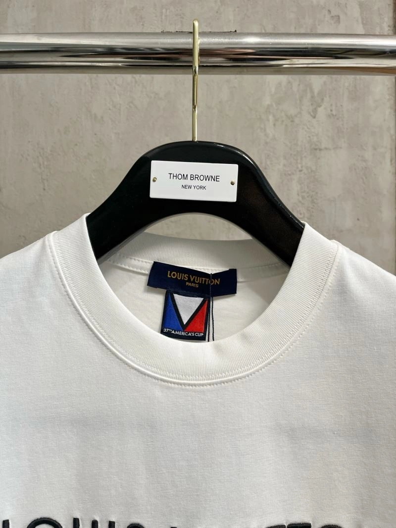 Durable Louis Vuitton T-Shirts 135433