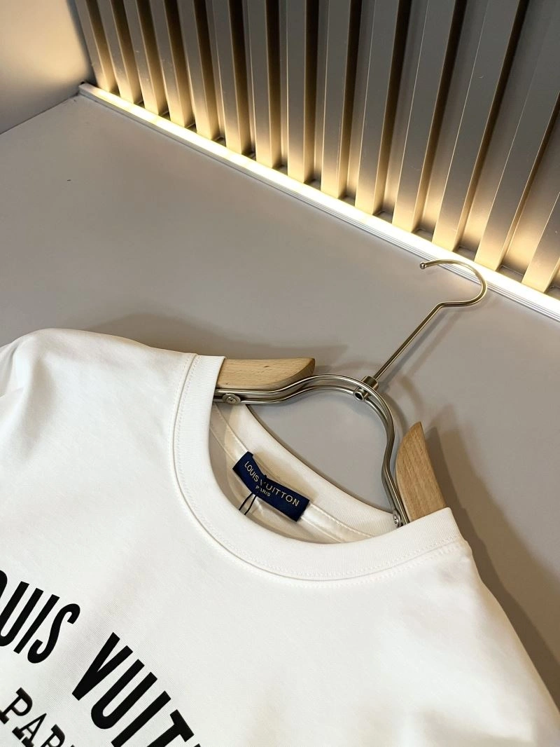 Louis Vuitton T-Shirts FastDry 135441