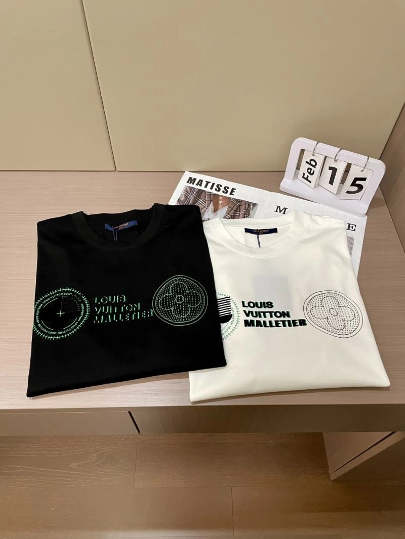 Louis Vuitton T-Shirts Contemporary 135465