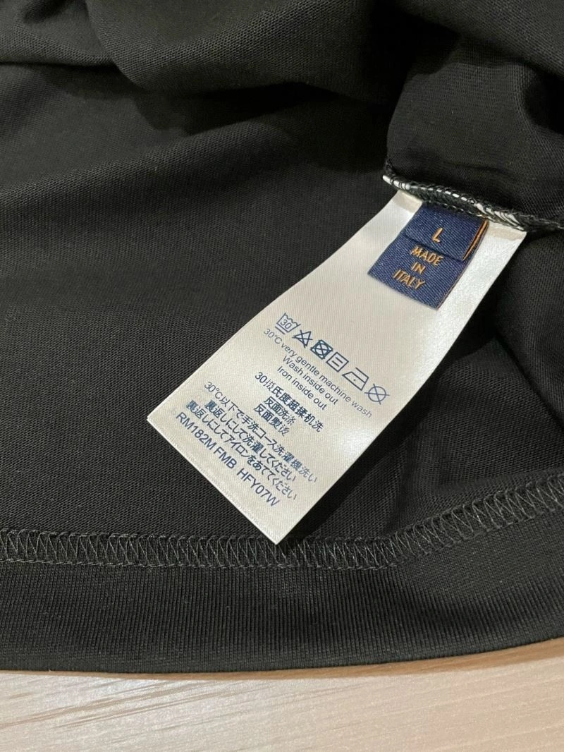 Reliable Louis Vuitton T-Shirts 135455