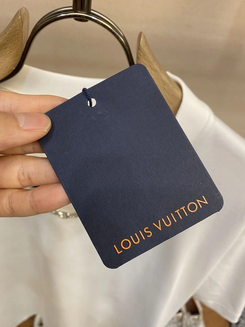 SmoothTexture Louis Vuitton T-Shirts 135431