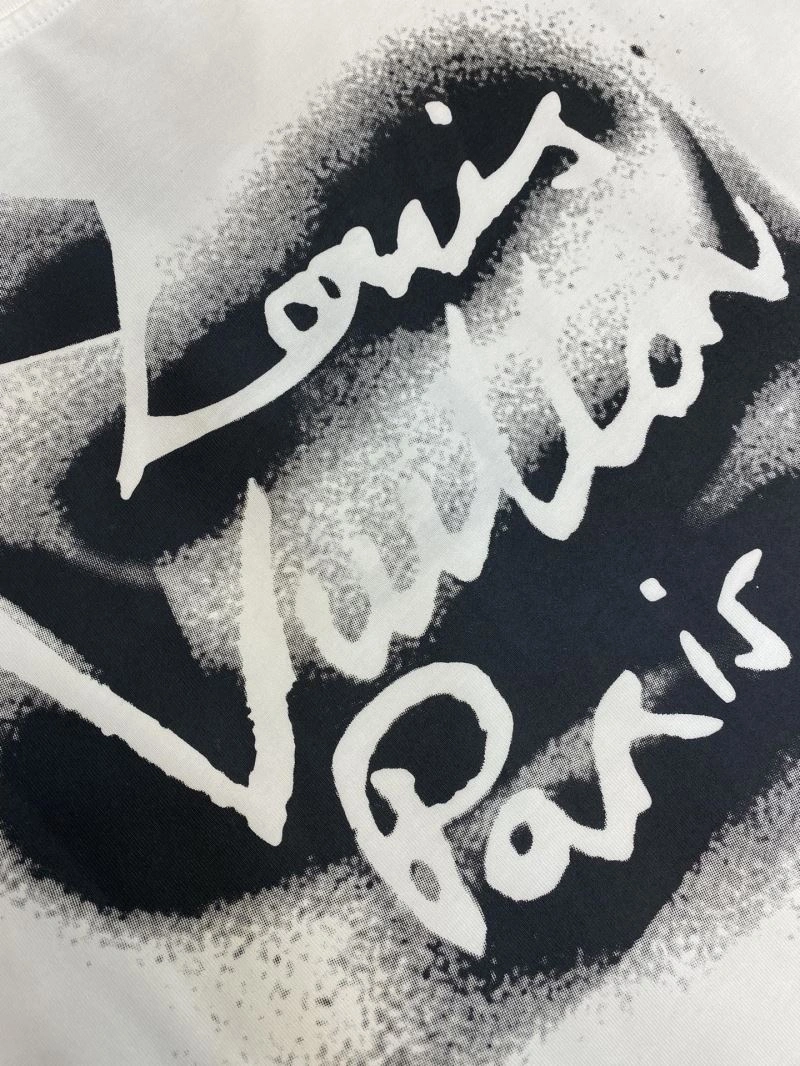 SmoothTexture Louis Vuitton T-Shirts 135431
