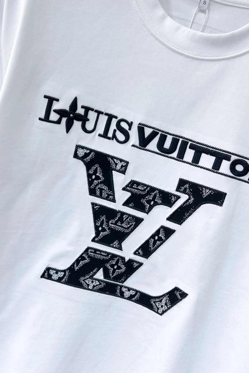 DailyWear Louis Vuitton T-Shirts 135428