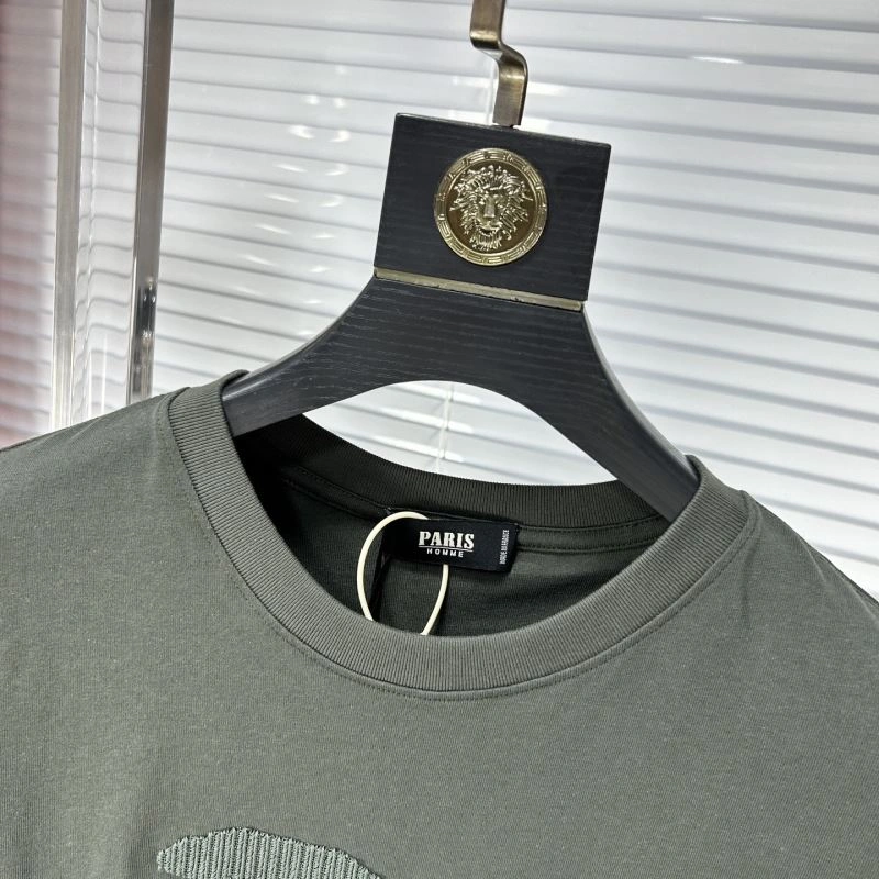 Sleek Louis Vuitton T-Shirts 135424