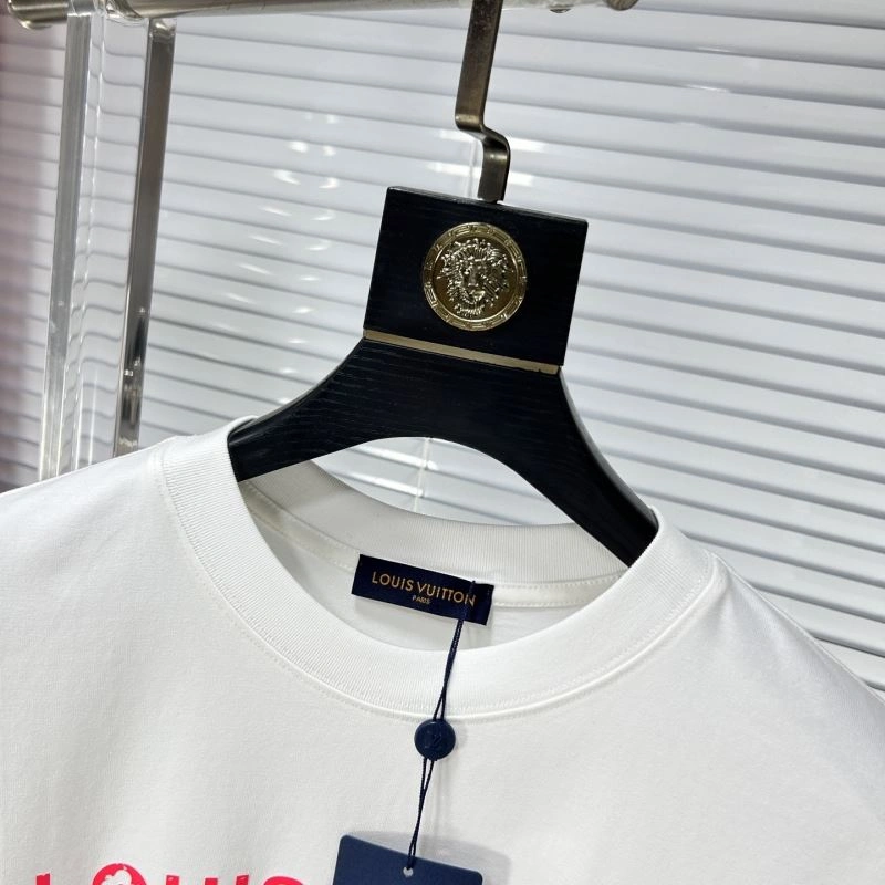 BestValue Louis Vuitton T-Shirts 135406