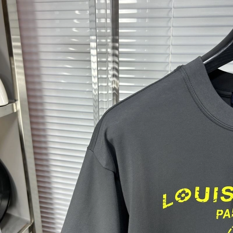 Comfortable Louis Vuitton T-Shirts 135419