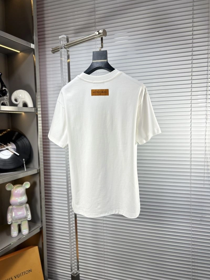 Louis Vuitton T-Shirts Lightweight 135407