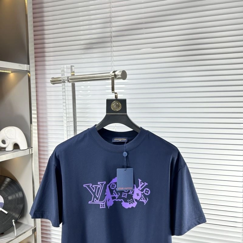Louis Vuitton T-Shirts Premium 135408