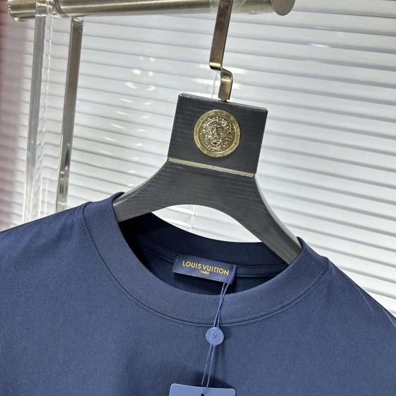 Louis Vuitton T-Shirts Premium 135408