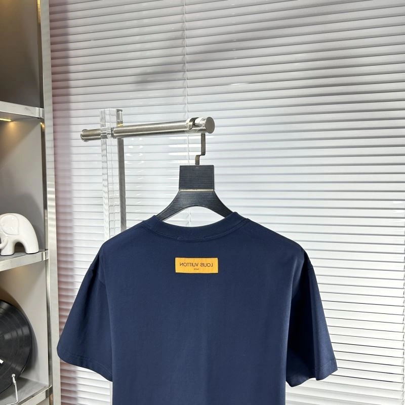 Louis Vuitton T-Shirts Premium 135408