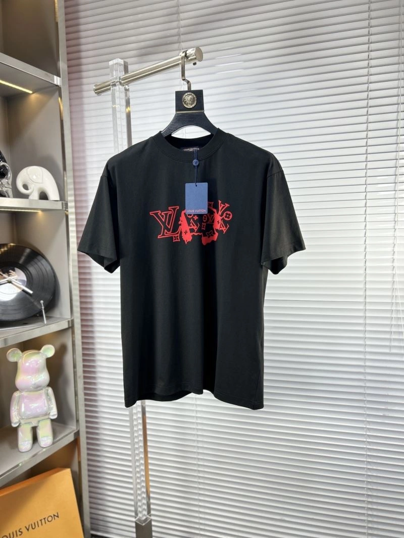 Practical Louis Vuitton T-Shirts 135425