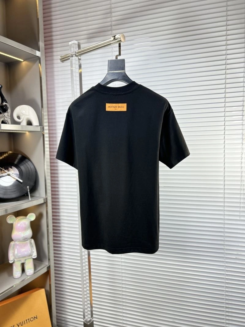 Practical Louis Vuitton T-Shirts 135425